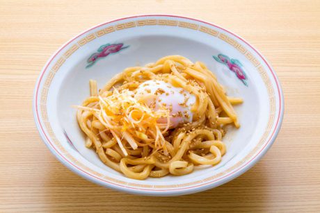 そば王国の福井で起こす〝うどん革命〟。うどんの新たな可能性を探るアレンジメニューに挑戦しよう。