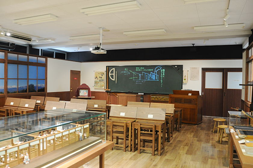 ああ、懐かしの学び舎よ！ 福井県坂井市にある「教育博物館」は時間がたつのを忘れるほど楽しい！