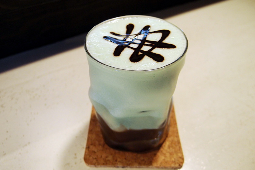 集え、福井のチョコミン党！ 福井市の「焙煎工房 Snowcafe」で2種類のこだわりチョコミントドリンクを楽しめるよ。