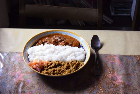 土日限定「間借りカレー」の店「スパイスタリテマスカ？」で絶品の一皿をいただきます♪