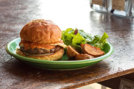 Beach Hill Food Works(ビーチヒルフードワークス)