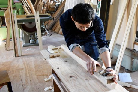 RENEW2018に参加。伝統工芸「越前箪笥」の工房で修業する若者はもの静かだけど熱かった！