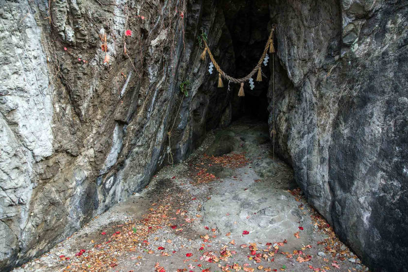 福井で気軽に洞窟探検！ 南越前町の「下長谷の洞窟」は短いけど楽しい！