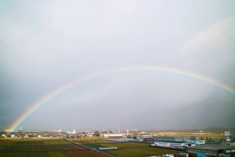 振り向けば、しあわせのビックレインボー！【ヒトコマ】