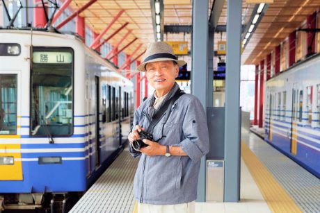 「鉄道を本当に楽しむには、 見るだけでなく乗るのが一番」 鉄道写真家・エッセイスト 南正時さん【ふくい人に聞く】