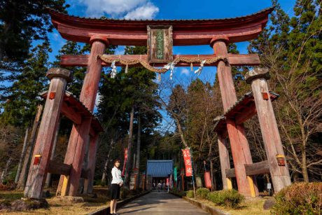 初詣前に予習しよう！ 古神道研究家・中井耀香さんに教わる、神社参りの基本とコツ。