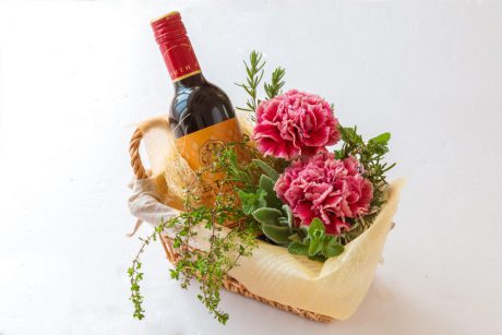 カーネーションをおしゃれにアレンジメント！母の日のプレゼントにも最適