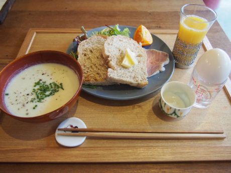 おいしいパンとスープで朝からほっこり幸せ。福井駅前の「クマゴローカフェ」で朝ごはんが食べられるよ。【ちょいネタ】