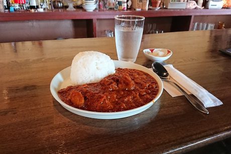 カレーと音楽のイカしたフュージョン！ 福井市の片町に音楽好きが集う店があったよ。【わらしべカレー】