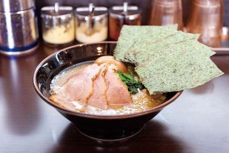 豚骨醤油 横浜家系らーめん 英(ひで)