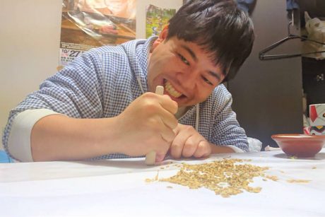 こにおのバケツ稲作りに挑戦【住みます芸人日記】