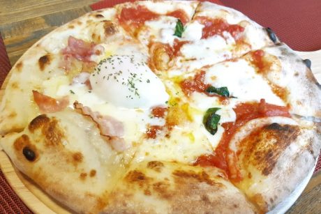 美浜町に本格石窯焼ピザの店「Woody papa（ウッディーパパ）」がオープン。アットホームな店内は長居してしまいそう♪