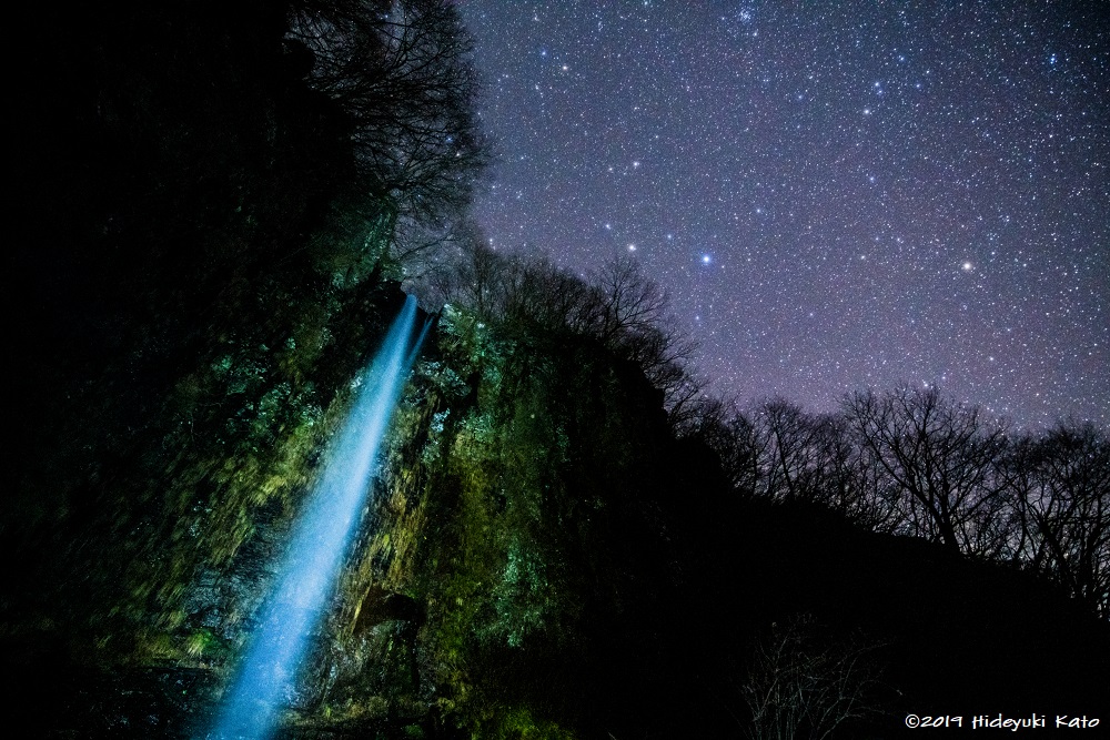 水しぶきを浴びながら星空観察！？勝山市の弁ヶ滝で星を見てきました！【ふくい星空写真館】