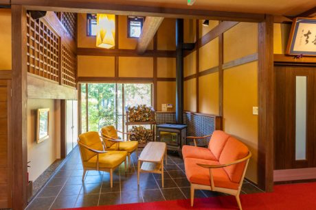 国宝・明通寺のある里山でマインドフルネスな時間を過ごす極上の小旅行はいかが。旅館「松永六感 藤屋」で心と体をパワーチャージ。