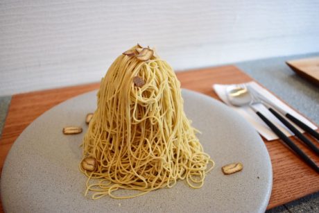 まるで栗のシャワーやぁ~! 福井駅前にオープンした和栗モンブラン専門店「栗歩(くりほ)」で、新感覚モンブランを味わってきたよ♪【動画あり】