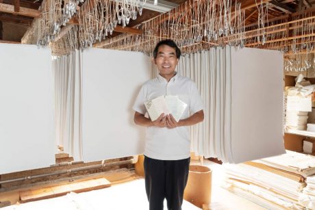【ふくいデザイン探訪Vol.8・石川製紙株式会社】福井から海外へ。1500年の伝統を誇る越前和紙に、新たな技術を掛け合わせた“消臭効果を持つ”和紙が誕生。
