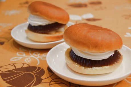 あの「水ようかんバーガー」が鯖江市・道の駅 西山公園に今年も登場！ 季節限定メニューを食べに行ってきたよ。