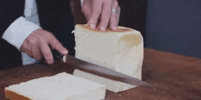 龍泉刃物おのパン切包丁でパンを切る動画