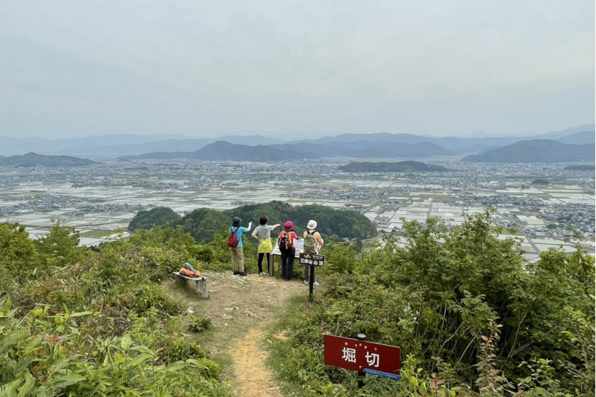 登山初心者にもおすすめ！ 約1時間で登頂できちゃう鯖江市の三床山に登ったよ！