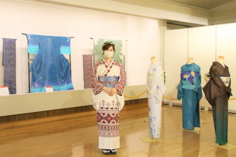 越前市出身の京友禅染色作家・奥野むつみさんの個展が5月30日まで開催中。日本と世界を繋ぐ着物を見に行こう♪
