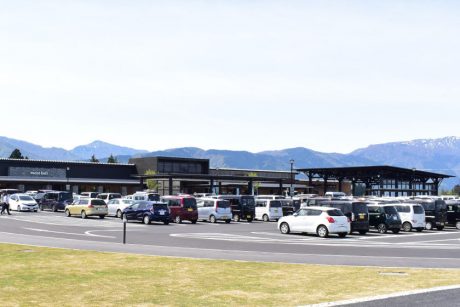 福井県大野の道の駅「越前おおの 荒島の郷」をご紹介！直売所にモンベルまで