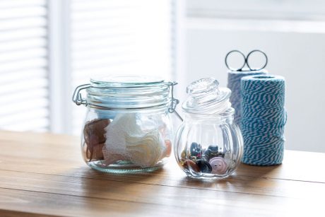 ガラス小物を使ったインテリアコーディネート！生活を彩るアイデアをご紹介します♪