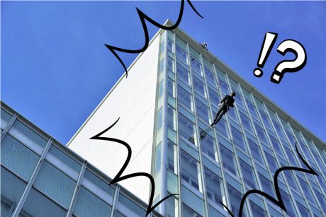 天高くそびえる福井新聞ビルの壁を登る謎の人影は誰だ！！  ユーチューバー「あいとら」の撮影現場に突撃したよ。