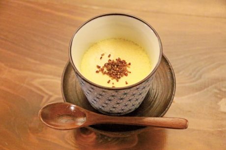 ランチ後のデザートに人気。越前市にあるくらそば幸道の蕎麦ぷりん【ローカル食遺産】