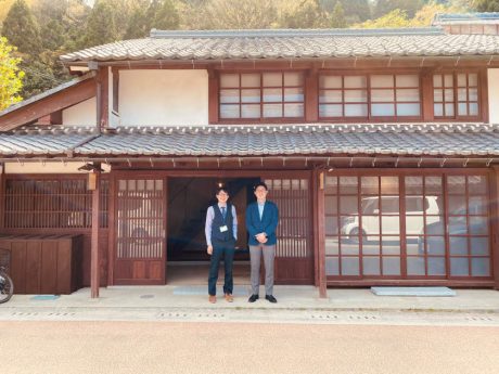 若狭町熊川に誕生した“心が休まる”お宿「八百熊川」【チャレンジ応援ディレクター寺井の福井とんがり紀行】