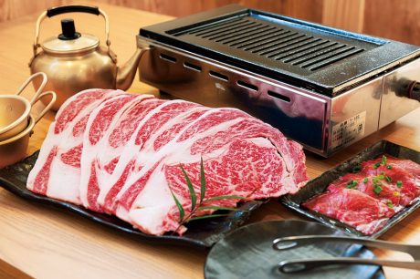 焼肉 カウズ