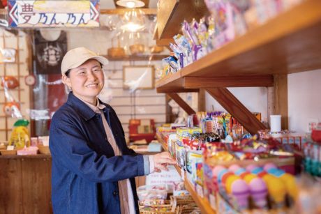「町の記憶と思い出を繋ぎ、新たなワクワクを生み出したい！ 」敦賀市にある駄菓子屋のんのん店主・大石愛子さん【嶺南こんにちは通信】