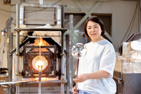 「創作を楽しみながら、ガラスのファンを増やしたい。」敦賀市にある福地ガラス工房のガラス作家・福地明子さん【嶺南こんにちは通信】