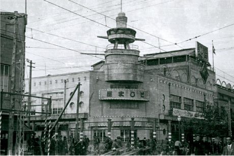 昔の福井駅前ってどんなだった？ 昭和の懐かし写真でたどる駅前の記憶。