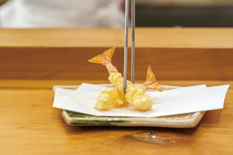 衣や油の一瞬を見極める。福井市「片町」の名店「天春」で天ぷら屋の流儀を教わりました。