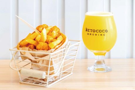 福井の「揚げ物」めぐり。唐揚げ、とんかつ、串揚げ、フライ、天ぷらなど。おすすめのお酒とともに。