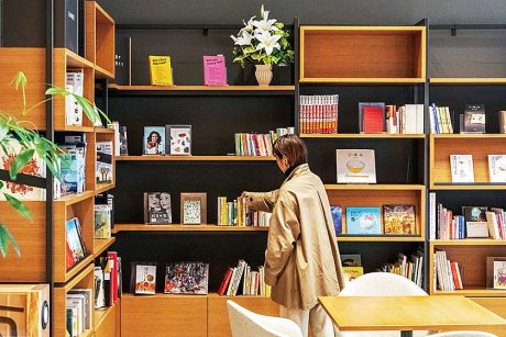 通いたくなる福井のブックカフェ6選。大好きな本を居心地のいい空間で。