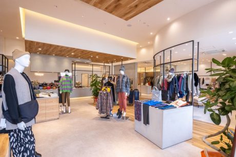 Whisper 高木店(ウィスパー)