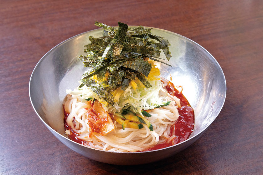 コチュジャンから仕込む絶品タレをよーくからめて。福井市にある焼肉 韓国料理 もらんの「ピビン麺」。【ローカル食遺産】