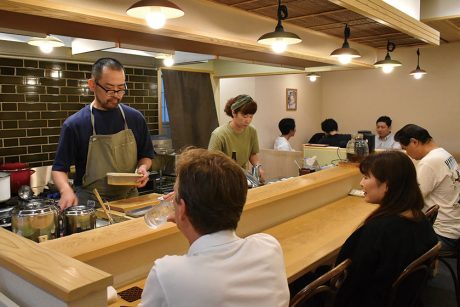 こいさん食堂