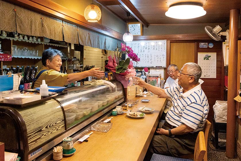 武生駅周辺をゆる飲み歩き。レトロな居酒屋からオーセンティックバーまで４店を紹介します。