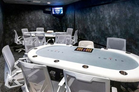 suits AMUSEMENT BAR(スーツアミューズメントバー)福井店