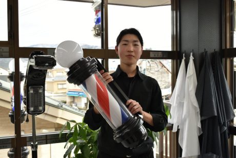 “おもしろそう”と思ったら一直線。理容室「RADI（ラディ）」を営む赤星慎利さん、全力疾走の24歳。（南越前町）【こたかな福井びと】