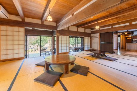 小浜市の「watoto stay Lita（ワトトステイリタ）」。清流沿いの星降る宿で里山の暮らしをお裾分け。