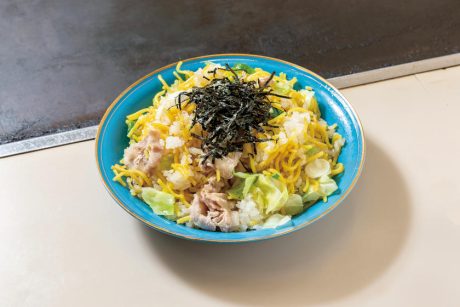 “お母さん”が考案した 和風「そばめし」。福井市・お好み焼き たなかの「焼きそばチャーハン」【ローカル食遺産】
