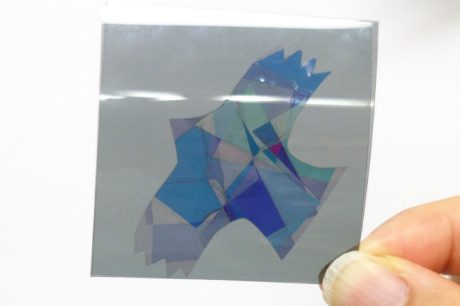 くどう博士の手づくり科学おもちゃ教室「偏光フィルムのステンドグラス」