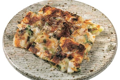 余った餅の使い切りレシピ8選！炊飯器を使った餅作り、長持ちさせる保存方法も紹介