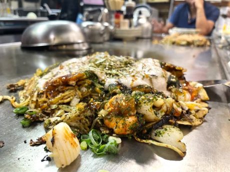 【広島】系統からひも解くお好み焼きの個性《街角リレーエッセイ 第8レーン》