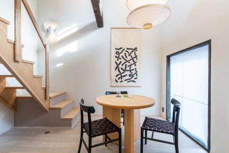 越前和紙の美と文化に身を委ねる。越前市岩本町の宿「SUKU(すく)」。