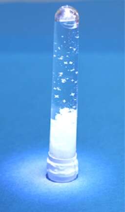 くどう博士の手づくり科学おもちゃ教室「水中の雪」