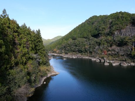 【和歌山】全国唯一「飛び地の村」は、Xのフォロワー数が人口より多い件《街角リレーエッセイ 第9レーン》